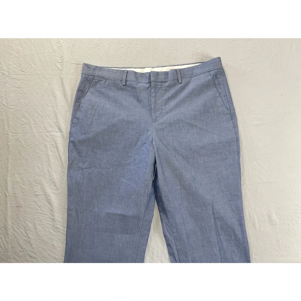 Express Photographer Flat Front All Cotton Chino Dress Pants. Pinpoint, 33X28.